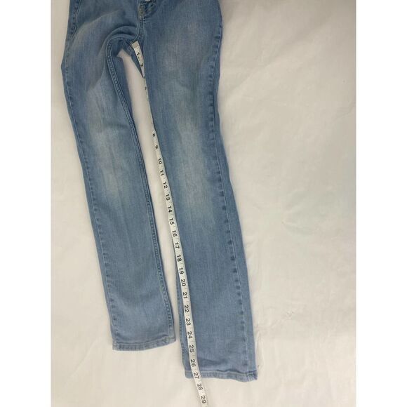We The Free Urban Outfitters Light Wash Button Fly Jeans - Size 24 - Picture 6 of 9